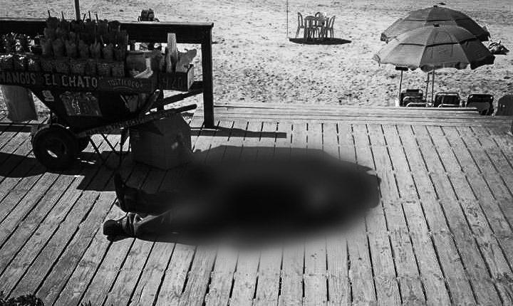 El cobro de piso es una realidad en Playas Tijuana, que le arrebató la vida a un comerciante la semana pasada, aseguran vendedores ambulantes de ese fraccionamiento.