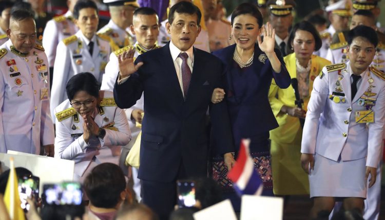 Tailandia arrodillada