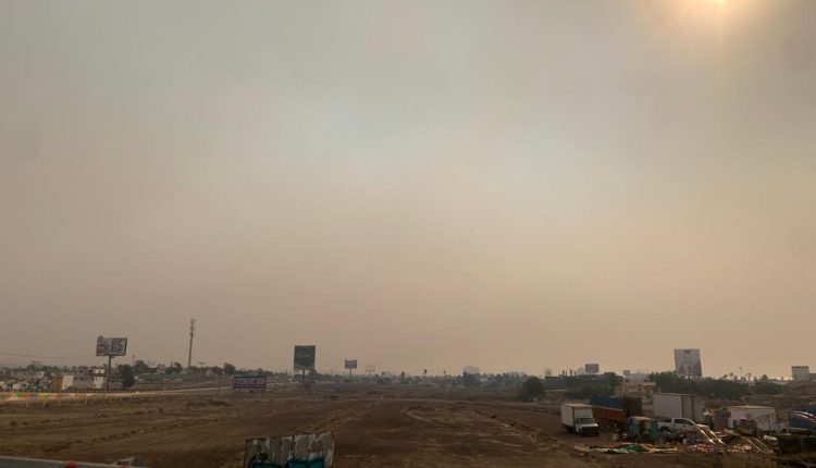 Cenizas ,contaminacion. Incendios, Vientos de Santa Ana