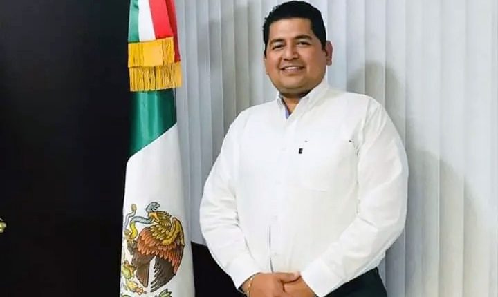 Candidato, MORENA, Funcionario