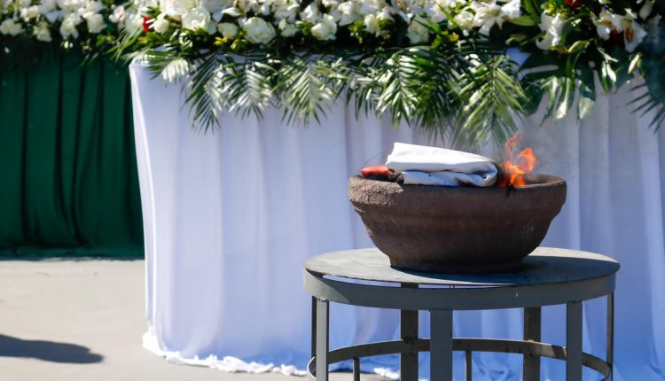 Día de la bandera, alcaldesa, Casa Municipal