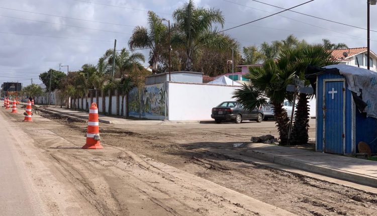 Drenaje, vecinos, agua, pavimento