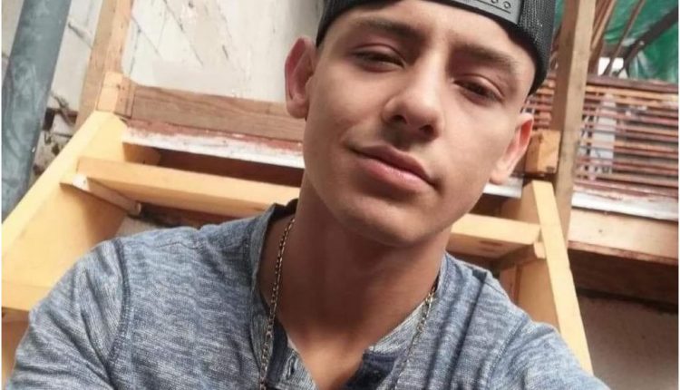 Fiscalía, desaparecido, joven, policías