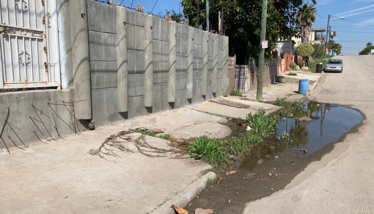 Denuncia, vecinos, alcantarilla