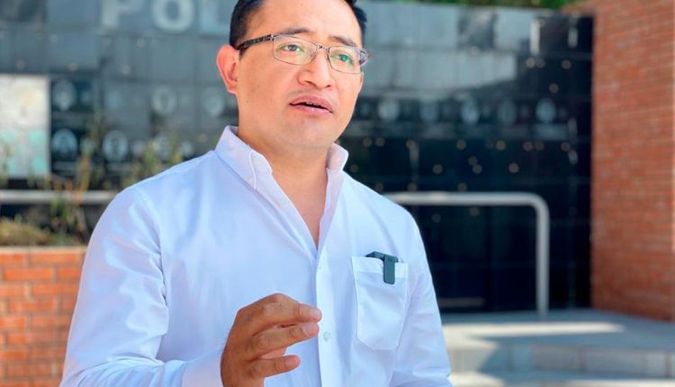 Héctor Cruz, políticos, ayuntamiento, carta residencia, Julián Leyzaola