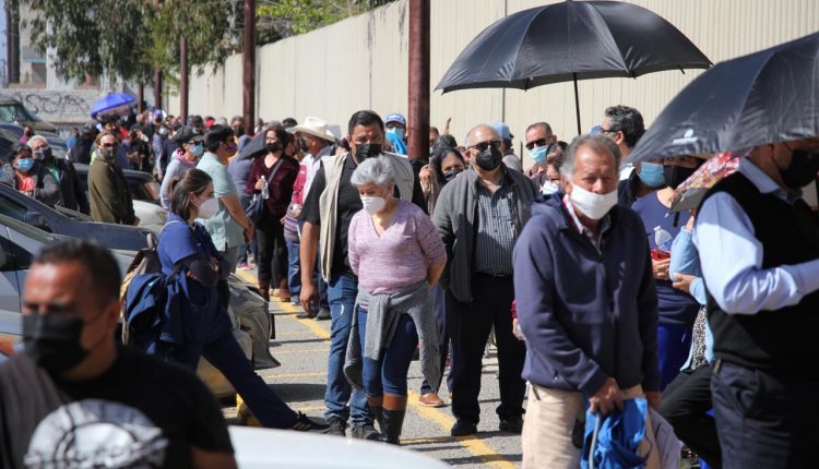 Vacunación, jornada, Covid-19, adultos mayores