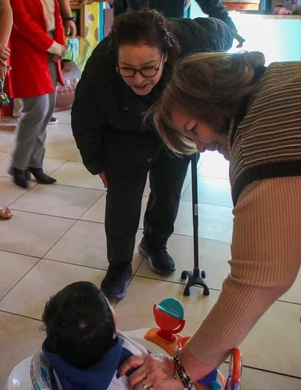 Rocio Adame Muñoz reafirma su compromiso de apoyo al orfanato Puerta de Fe