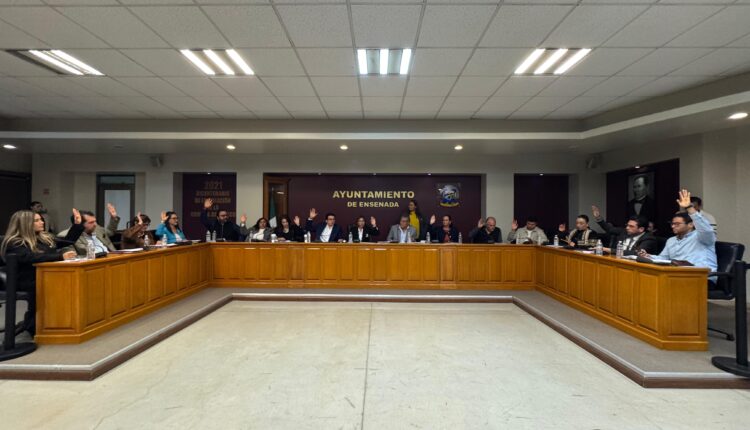 En el dictamen presentado por la Comisión de Hacienda y Patrimonio Municipal, también se aprobó la propuesta de la tabla de valores catastrales unitarios de terreno y construcción base del Impuesto Predial.