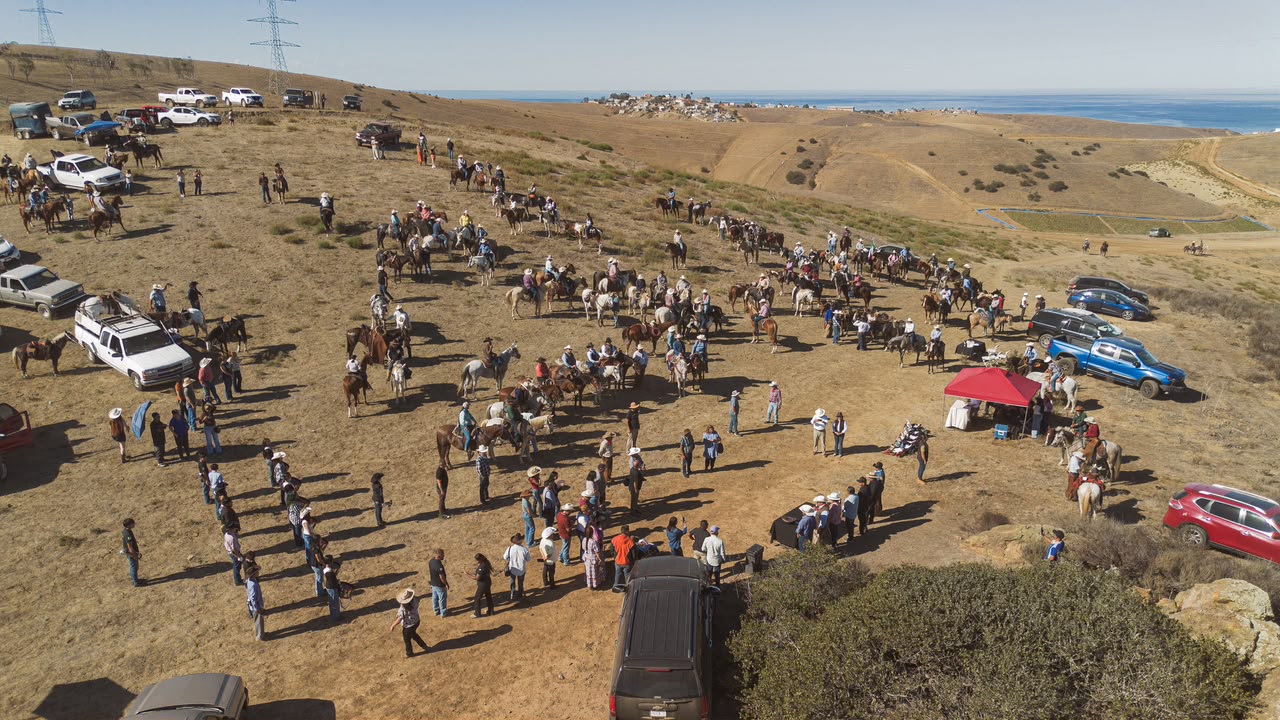 Inicio de la XXXVIII Cabalgata Fiesta de las Fronteras en Rosarito.