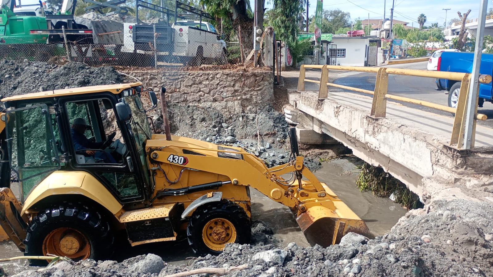 Mantenimiento del sistema pluvial previo a las lluvias.