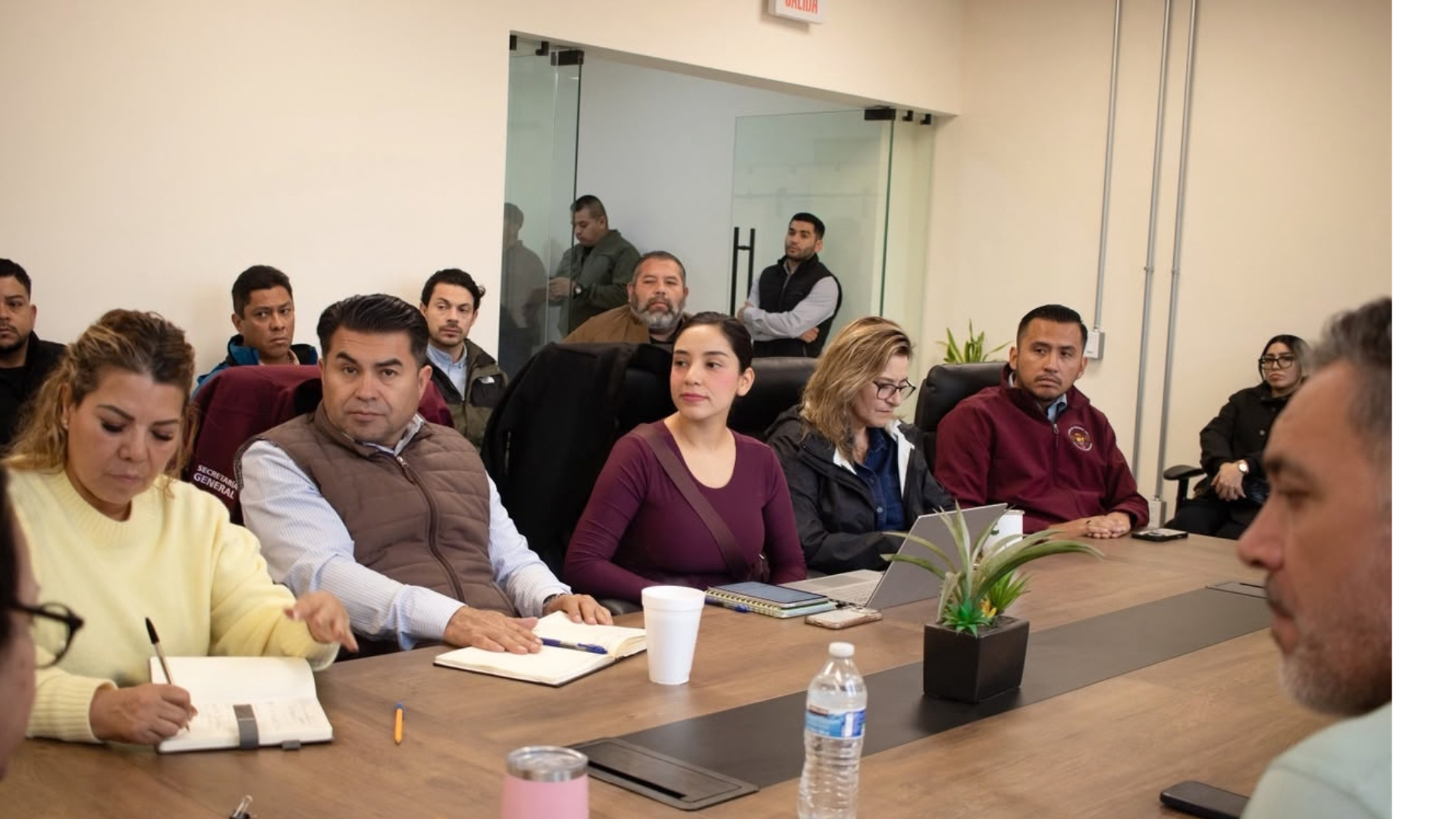 Autoridades locales sostuvieron mesas de trabajo en coordinación con la Coordinación Estatal de Protección Civil de Baja California. / Foto: Cortesía