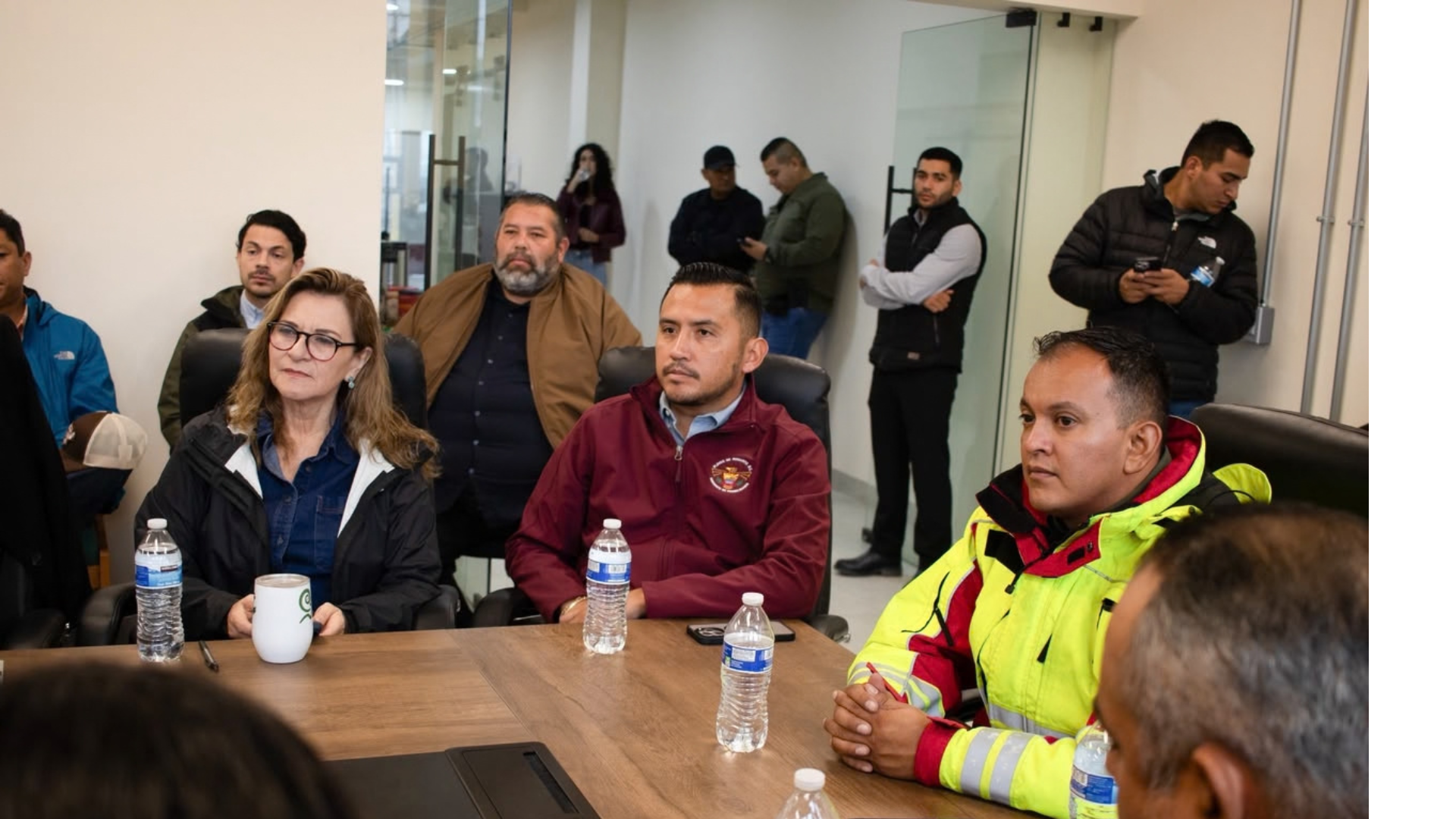 Instalación de mesas de evaluación ante el fenómeno meteorológico. / Foto: Cortesía