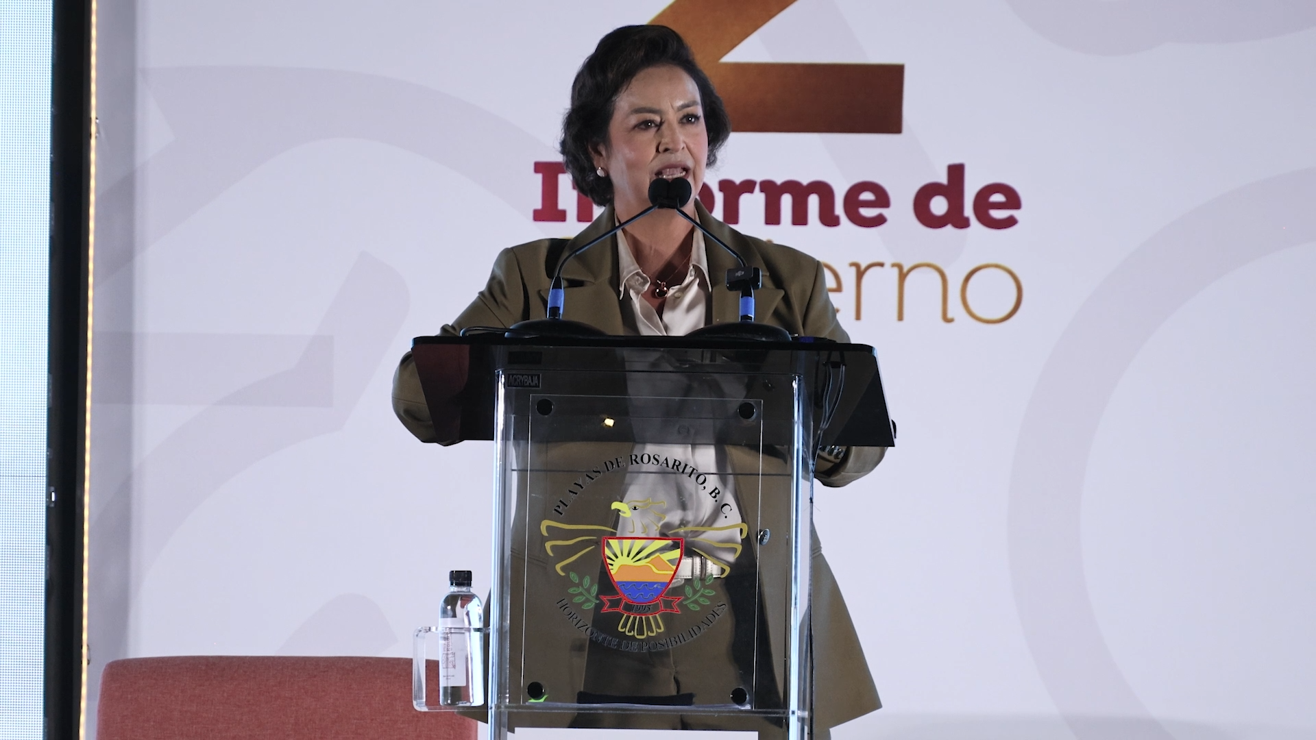 En su mensaje, Adame Muñoz subrayó que su administración ha trabajado para transformar la vida pública del municipio, con el objetivo de servir a la gente y beneficiar a las familias.